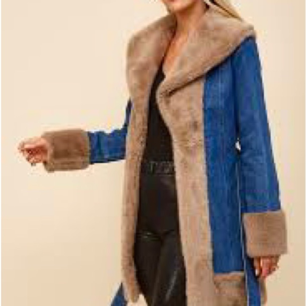70’s Style Cozy Blue Denim Coat with Faux Fur Trim